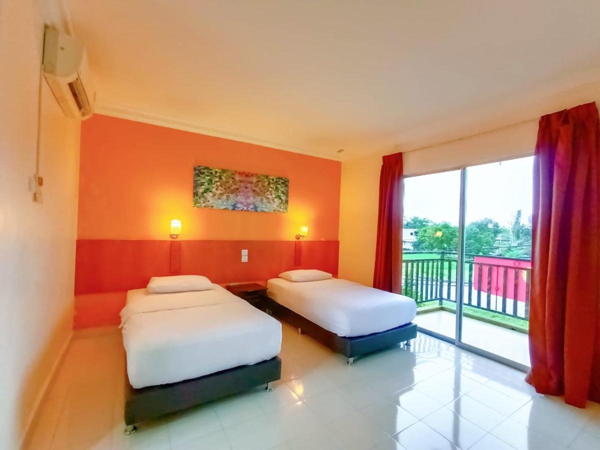 פנתאי צנאנג Casa Idaman Motel מראה חיצוני תמונה