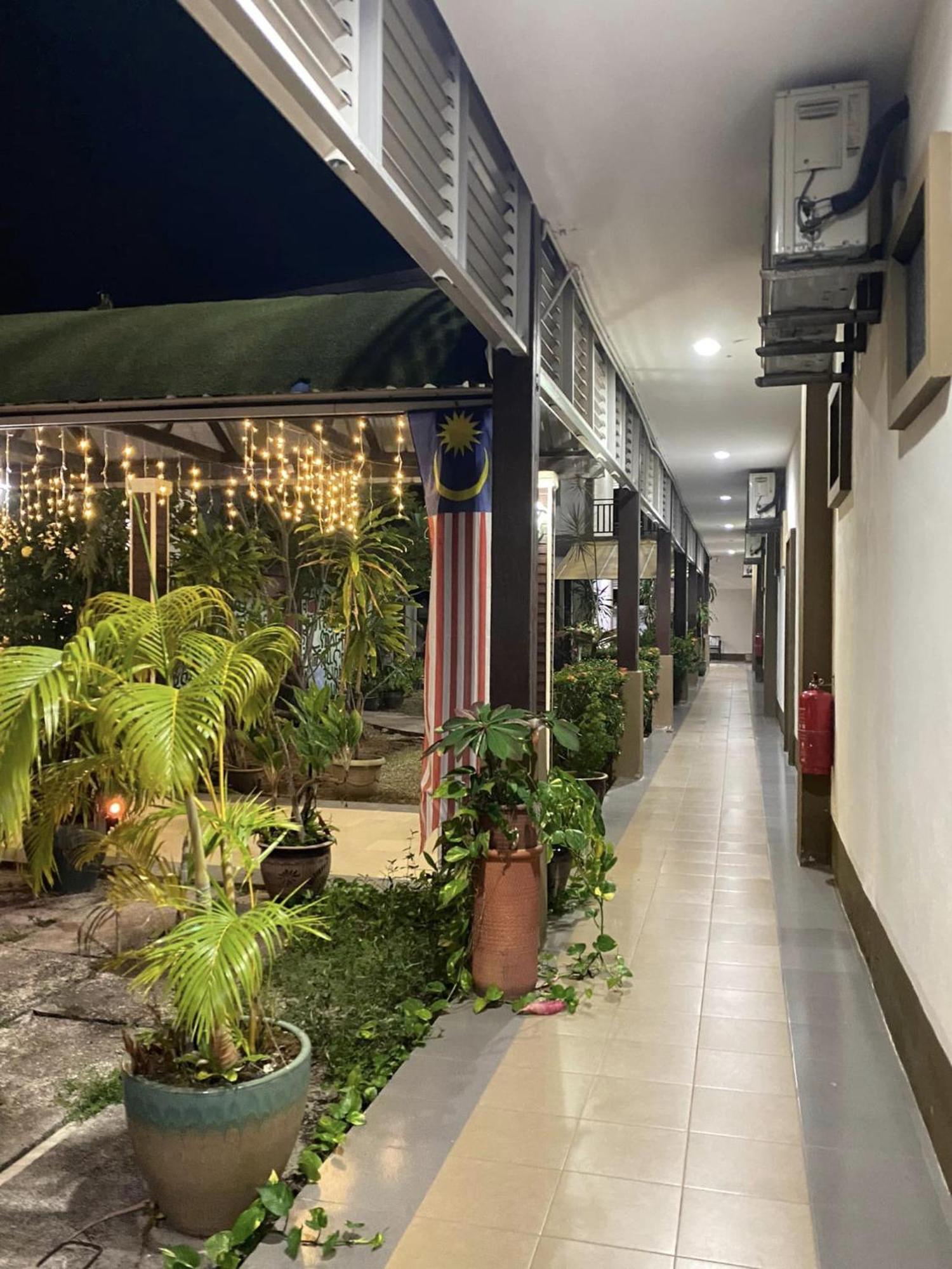 פנתאי צנאנג Casa Idaman Motel מראה חיצוני תמונה