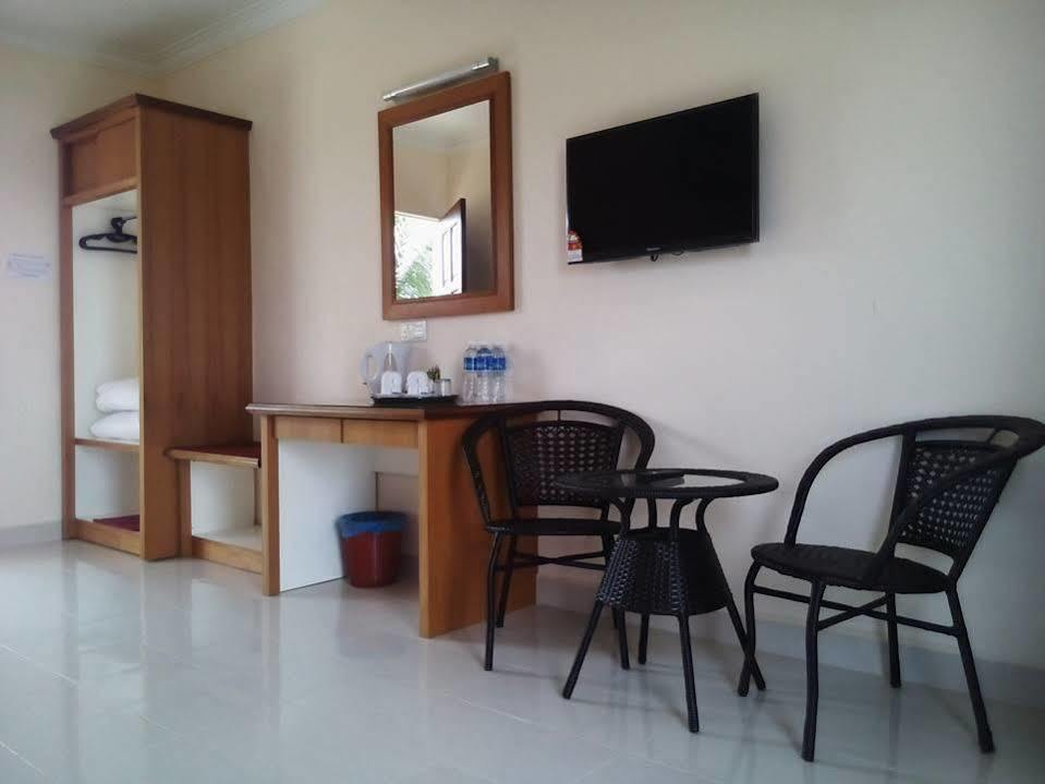 פנתאי צנאנג Casa Idaman Motel מראה חיצוני תמונה