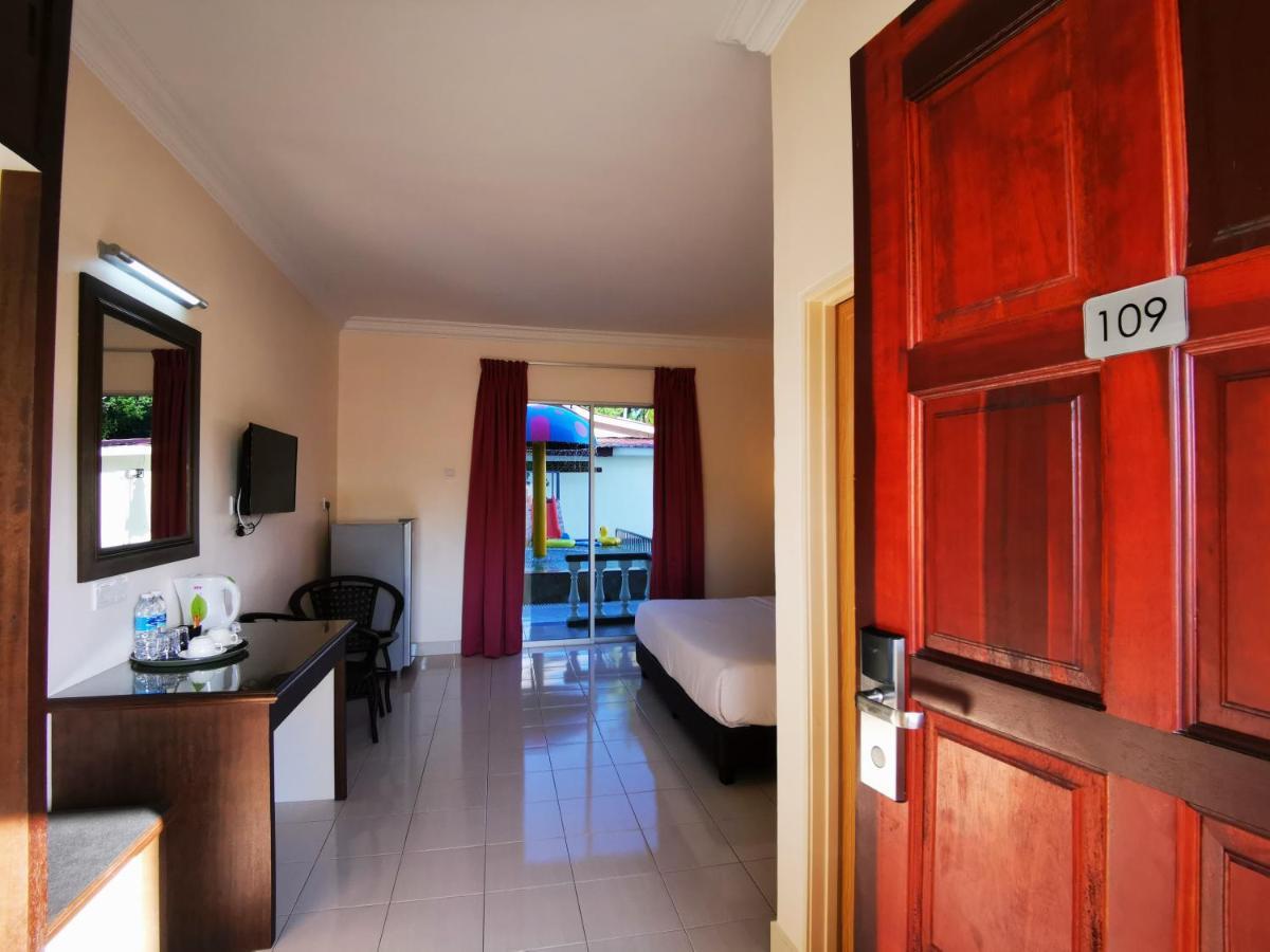 פנתאי צנאנג Casa Idaman Motel מראה חיצוני תמונה