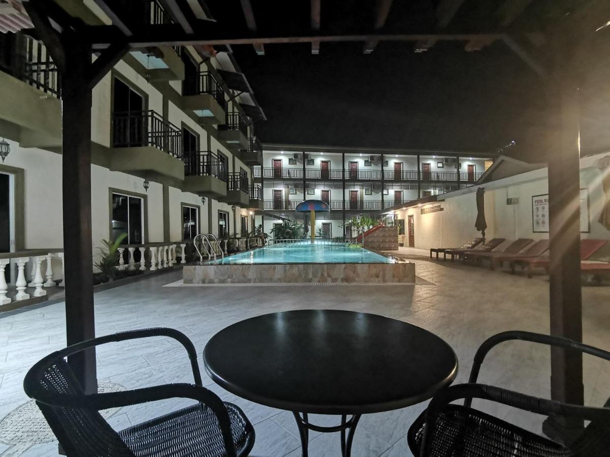 פנתאי צנאנג Casa Idaman Motel מראה חיצוני תמונה