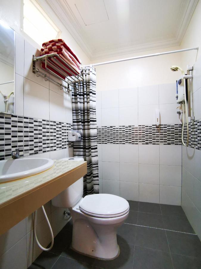 פנתאי צנאנג Casa Idaman Motel מראה חיצוני תמונה